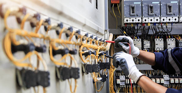 Professional Electrician technician working in Garnett, KS
